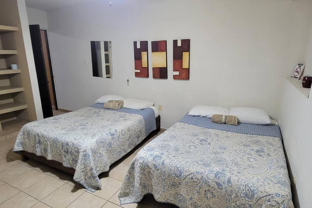 Departamento 2 Camas Matrimoniales K, Wifi, Aire Acondicionado, Estacionamiento Cruzando Calle 巴耶斯城 外观 照片