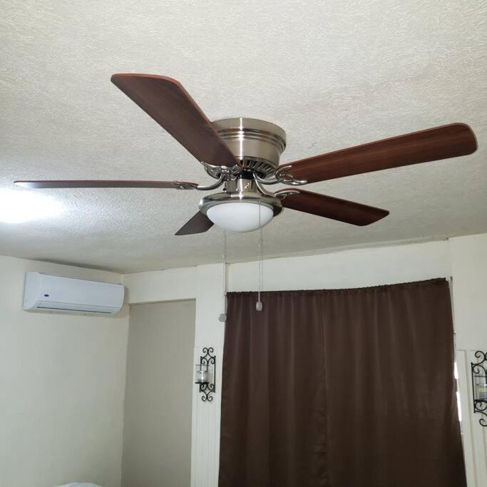 Departamento 2 Camas Matrimoniales K, Wifi, Aire Acondicionado, Estacionamiento Cruzando Calle 巴耶斯城 外观 照片