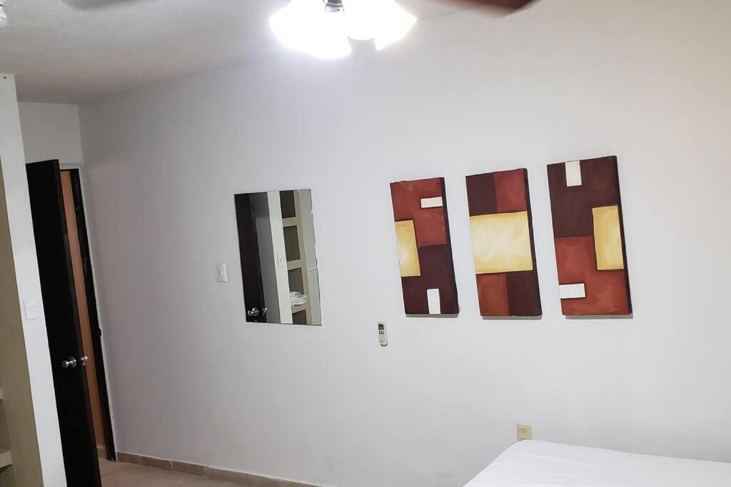 Departamento 2 Camas Matrimoniales K, Wifi, Aire Acondicionado, Estacionamiento Cruzando Calle 巴耶斯城 外观 照片