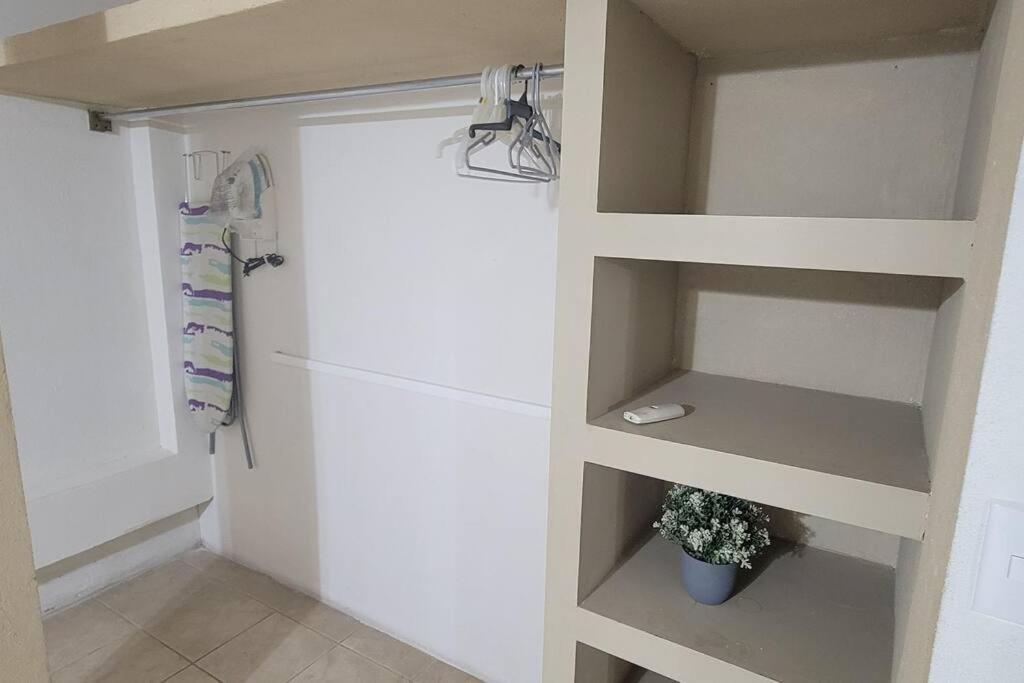 Departamento 2 Camas Matrimoniales K, Wifi, Aire Acondicionado, Estacionamiento Cruzando Calle 巴耶斯城 外观 照片